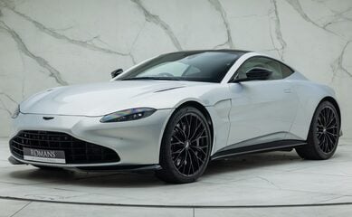 Aston Martin V8 Vantage 