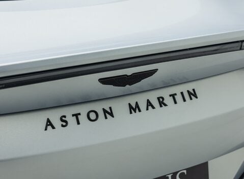 Aston Martin V8 Vantage 26