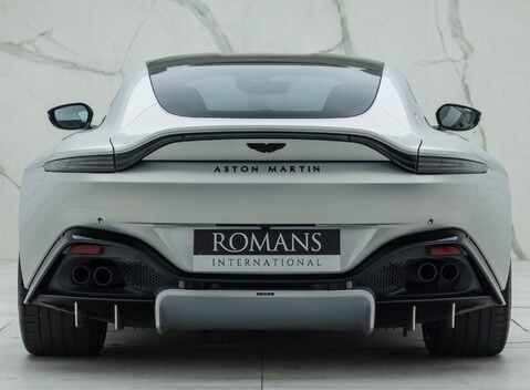 Aston Martin V8 Vantage 8