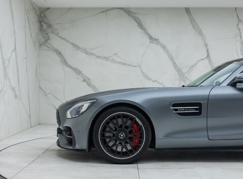 Mercedes-Benz Amg GT S PREMIUM 33