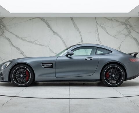 Mercedes-Benz Amg GT S PREMIUM