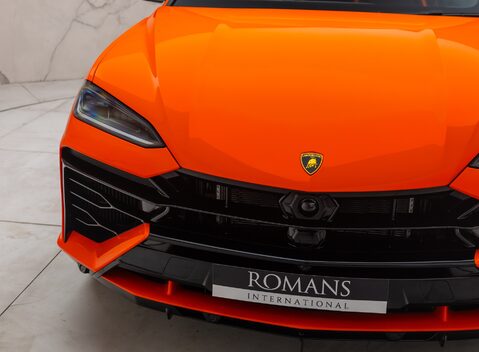 Lamborghini Urus SE 33
