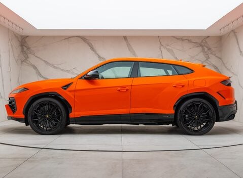 Lamborghini Urus SE 5