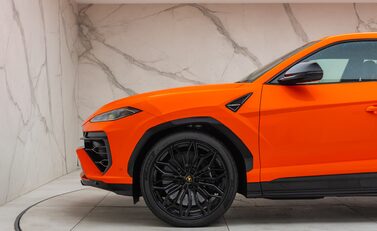 Lamborghini Urus SE 41