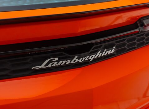 Lamborghini Urus SE 38