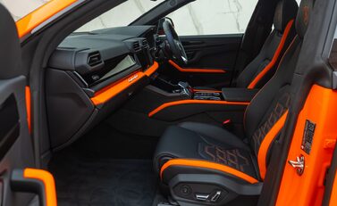 Lamborghini Urus SE 20