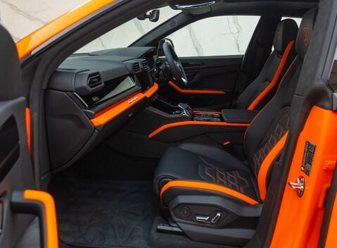 Lamborghini Urus SE 20