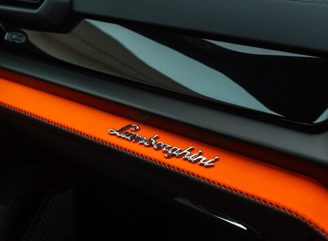 Lamborghini Urus SE 25
