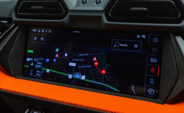 Lamborghini Urus SE 24