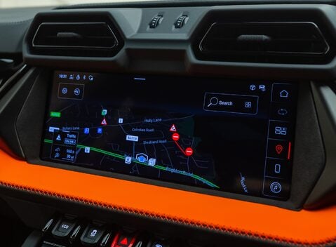 Lamborghini Urus SE 24