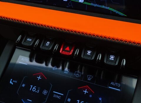 Lamborghini Urus SE 26
