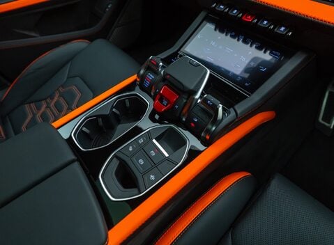 Lamborghini Urus SE 28