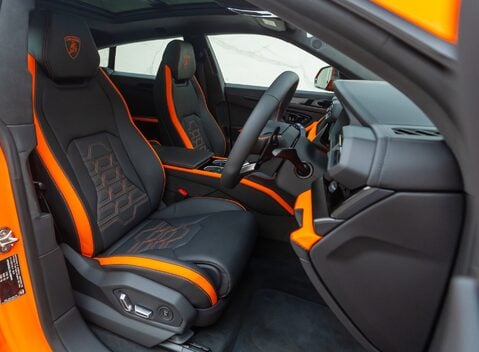 Lamborghini Urus SE 15