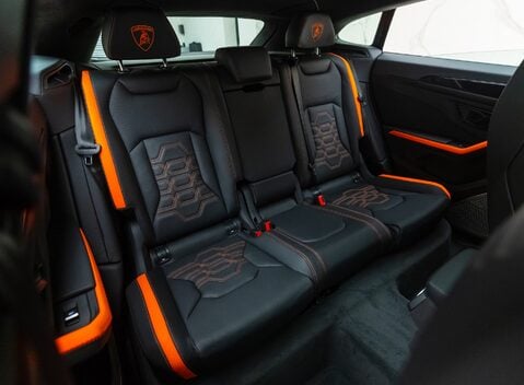 Lamborghini Urus SE 18