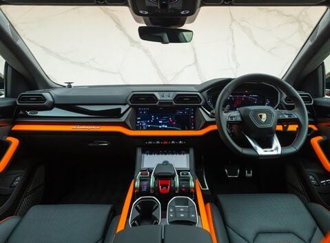 Lamborghini Urus SE 22