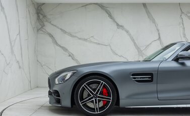 Mercedes-Benz Amg GT C Roadster 34