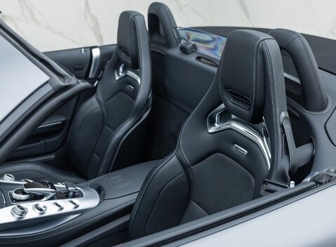 Mercedes-Benz Amg GT C Roadster 31