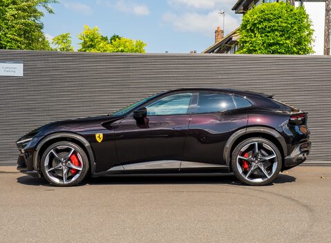 Ferrari Purosangue 4
