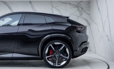 Ferrari Purosangue 38