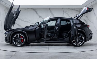 Ferrari Purosangue 6