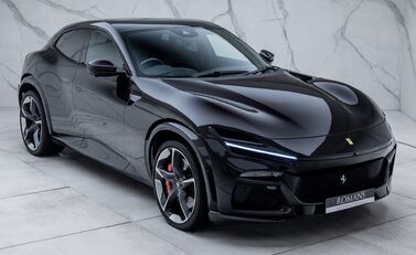 Ferrari Purosangue 8