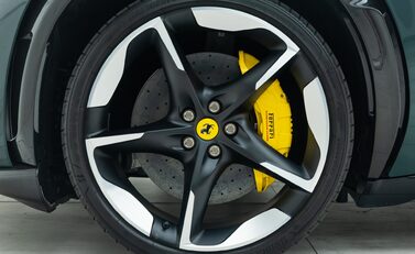Ferrari Purosangue 30