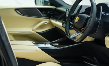 Ferrari Purosangue 10