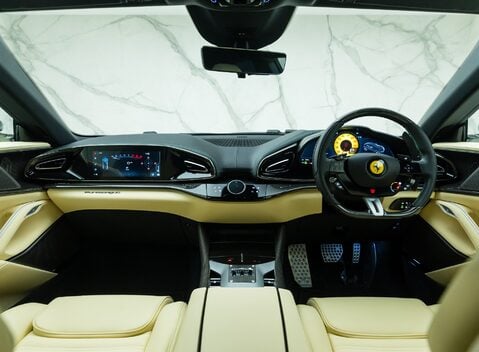 Ferrari Purosangue 19