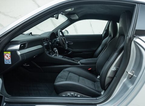 Porsche 911 GT3 (991.2) 17