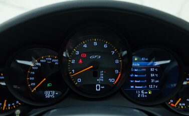 Porsche 911 GT3 (991.2) 19