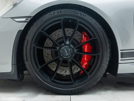 Porsche 911 GT3 (991.2)