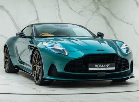 Aston Martin DB12 V8 8