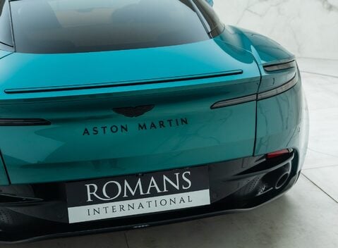 Aston Martin DB12 V8 25