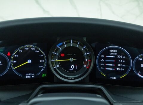 Porsche 911 GT3 (992) 19