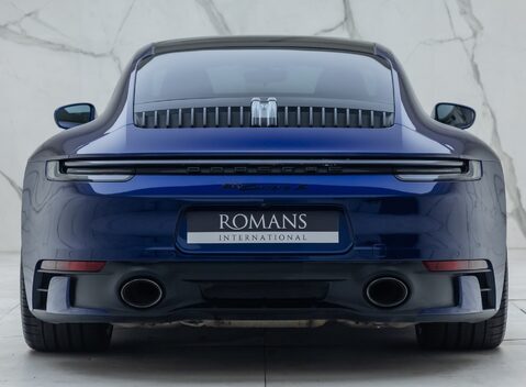 Porsche 911 Carrera S (992) 8
