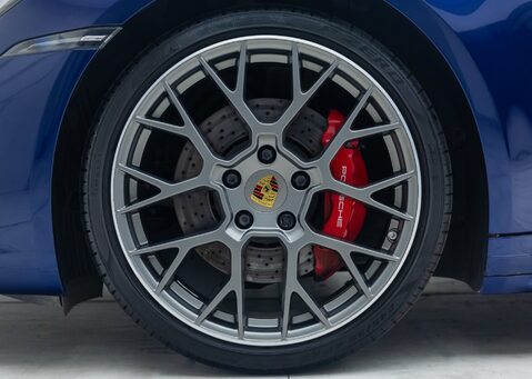 Porsche 911 Carrera S (992) 