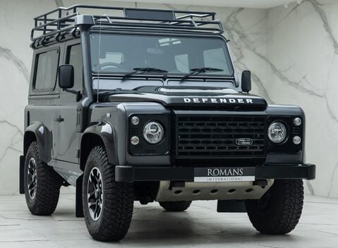 Land Rover Defender 90 ADVENTURE 9