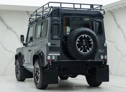 Land Rover Defender 90 ADVENTURE 10