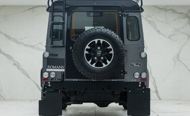 Land Rover Defender 90 ADVENTURE 8