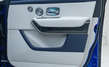 Rolls-Royce Cullinan Series II BLACK BADGE 30