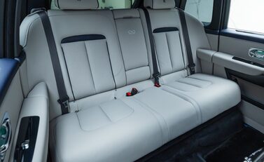 Rolls-Royce Cullinan Series II BLACK BADGE 17
