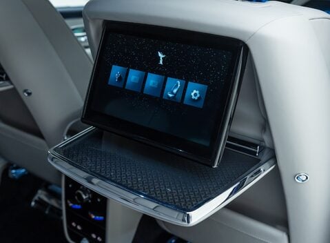 Rolls-Royce Cullinan Series II BLACK BADGE 19