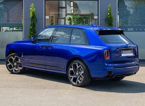 Rolls-Royce Cullinan Series II BLACK BADGE 4