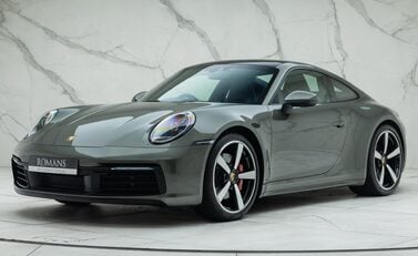 Porsche 911 Carrera S (992) 1
