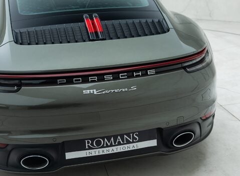 Porsche 911 Carrera S (992) 28