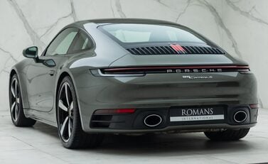 Porsche 911 Carrera S (992) 10