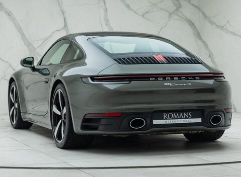 Porsche 911 Carrera S (992) 10