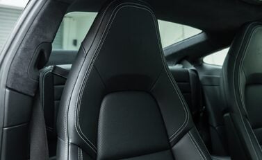 Porsche 911 Carrera S (992) 15