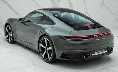 Porsche 911 Carrera S (992) 12