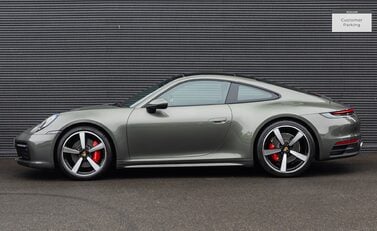 Porsche 911 Carrera S (992) 3